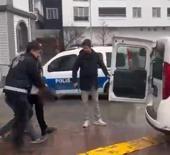 Yer: Iğdır! 'Birini bı&ccedil;aklamam lazım' diyerek evden ayrılıp bir &ccedil;ocuğu bı&ccedil;akladı