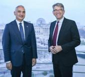 Bakan Ersoy ve Alman Bakan Weimer sergi &ouml;ncesi buluştu