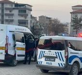 Malatya'da bı&ccedil;aklı kavga; 2 ağır yaralı