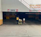 Yer: Bolu! Belediye otoparkının tuvaletinde hareketli dakikalar