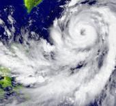 ABD'de 'Bomba Siklon' alarmı! 40 milyon kişiye uyarı! 5 binden fazla u&ccedil;uş iptal