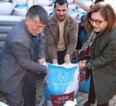 Gaziantep B&uuml;y&uuml;kşehir'den 1 milyon kiloyu aşan yem desteği