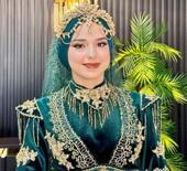 Karın ağrısıyla hastaneye gitti, hayatını kaybetti: 19 yaşındaki Sinem'in acı &ouml;l&uuml;m&uuml;!