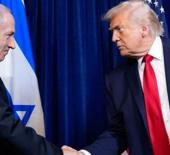 Netanyahu, Trump&rsquo;la g&ouml;r&uuml;şt&uuml;! Masadaki kitap dikkat &ccedil;ekti