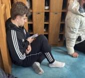 Beşiktaşlı futbolcunun camideki fotoğrafına beğeni yağıyor