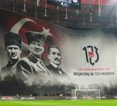 Beşiktaş'tan 123. yıla &ouml;zel pankart: Milli tarihimize bir vefa