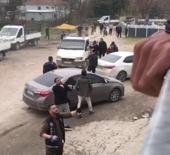 Sakarya'da uyuşturucu firarisini ka&ccedil;ırmak i&ccedil;in polise direndiler