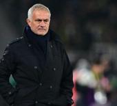 Jose Mourinho kendisine gelen teklifi a&ccedil;ıkladı!