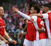 Avrupa'da bir geri d&ouml;n&uuml;ş daha! 2-0'dan d&ouml;n&uuml;p &ccedil;eyrek finalist oldular