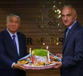 Bakan Ersoy, T&Uuml;RKSOY heyeti ile nevruzda bir araya geldi