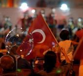 İletişim Başkanı Duran'dan &ccedil;ok &ouml;nemli T&uuml;rkiye mesajı  'Sorumluluk &uuml;steniyor'