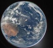 NASA, D&uuml;nya'nın uzaydan &ccedil;ekilmiş yeni g&ouml;r&uuml;nt&uuml;lerini yayınladı