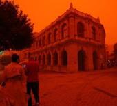 Girit Adası kırmızıya b&uuml;r&uuml;nd&uuml;