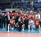 Voleybolda kupa sahibini buldu! Galatasaray'ı 3-0 yendiler