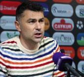 'Bu hakemlerle olmaz' diyen Burak Yılmaz derbideki pozisyonu hatırlattı!