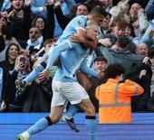 Bir Arsenal klasiği! Zirveyi son haftalarda tehlikeye attılar