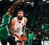 Ergin Ataman, Anadolu Efes'i farklı yendi