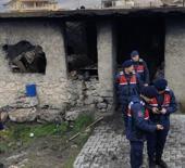 Tavanı &ccedil;&ouml;ken fırının enkazı altında kalan kadın &ouml;ld&uuml;