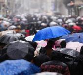 İstanbullular dikkat! Valilikten ve AKOM'dan peş peşe uyarı: Balkanlardan geliyor...