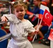 Rusya'da 23 Nisan coşkusu: Uluslararası &Ccedil;ocuk Şenliği programı yapıldı