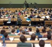 &Uuml;niversitelerde devam zorunluluğu kaldırıldı mı? 2026 g&uuml;ncel Y&Ouml;K kararı