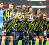 Fenerbah&ccedil;e'nin 3 yıldıza Avrupa'dan teklif! Kararı yeni y&ouml;netim verecek