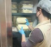 Aydın'da 11 ton s&uuml;t &uuml;r&uuml;n&uuml; imha edildi