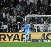 Beşiktaş'ta ilk ma&ccedil;ına &ccedil;ıktı! Trib&uuml;nlerden alkış aldı