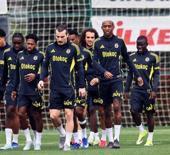 Fenerbah&ccedil;e'de futbolcular kazan kaldırdı! O ismi istemiyorlar