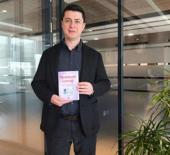 Yapay zeka ve iş g&uuml;c&uuml; ilişkileri bir kitapta: Raflardaki yerini aldı!