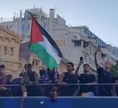 Barcelona'nın şampiyonluk kutlamalarına Yamal damgası! Filistin bayrağı a&ccedil;tı