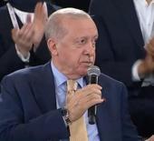 Başkan Erdoğan'dan Bakan Bak'a g&uuml;l&uuml;mseten Milli Takım d&uuml;zeltmesi