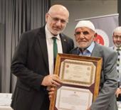 İbrahim dede 87 yaşında hafız oldu 