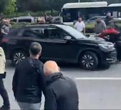 &Ouml;zg&uuml;r &Ouml;zel'in Meclis'e y&uuml;r&uuml;y&uuml;ş&uuml; sırasında kalabalığa dalan ara&ccedil; kadını ezip ka&ccedil;tı