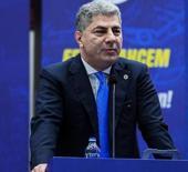 Hakan Safi ile g&ouml;r&uuml;şm&uuml;şt&uuml;! Gen&ccedil; teknik adam kararından vazge&ccedil;ti