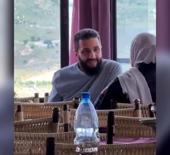 Şara eşiyle birlikte kafede g&ouml;r&uuml;nt&uuml;lendi! T&uuml;m &uuml;lkede g&uuml;ndem olan anlar