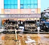 L&uuml;ks ara&ccedil;lar k&uuml;le d&ouml;nd&uuml;! Dudak u&ccedil;uklatan zarar