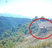 Trakt&ouml;r altında kalan &ccedil;ift&ccedil;inin hayatını kaybettiği kaza anı g&uuml;venlik kamerasında