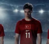 T&uuml;yleri diken diken eden reklam: Futbolun ge&ccedil;mişi ve geleceği "Aynı R&uuml;ya"da