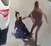 Adana'da sokak ortasında 7 yerinden bı&ccedil;aklandı: Dehşet ilkokul sırasına uzandı 