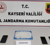 Kayseri&rsquo;de jandarmadan uyuşturucu operasyonu: Ara&ccedil;tan yarım kilodan fazla zehir &ccedil;ıktı!