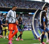 Muslera rekor kırmaya devam ediyor! 40 yaşında tarihe ge&ccedil;ti