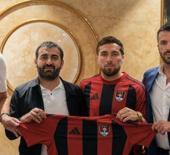 Orkun K&ouml;k&ccedil;&uuml;'n&uuml;n abisi 1. Lig ekibine imza attı