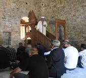 112 yıldır namaz kılınmıyordu: Bin yıllık cami cuma namazıyla ibadete a&ccedil;ıldı