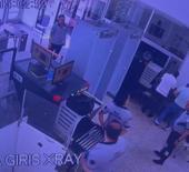 Adliyeye kalem g&ouml;r&uuml;n&uuml;ml&uuml; silahla girmeye &ccedil;alışırken yakalandı