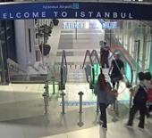 Uyuşturucu şebekesi &ccedil;&ouml;kertildi: 'Bebek y&uuml;zl&uuml; kurye' havalimanında yakalandı