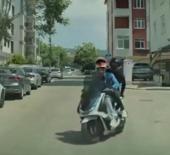Kartal'da feci kaza: Motosiklet ile otomobil kafa kafaya &ccedil;arpıştı