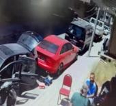 K&uuml;&ccedil;&uuml;k&ccedil;ekmece'de postacı kılığında intikam cinayeti 