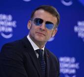 Gece bile &ccedil;ıkarmıyor: Macron'un g&ouml;zl&uuml;klerinin ardındaki sır perdesi