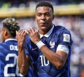 Mbappe'yi sinirlendiren s&ouml;zler! Irk&ccedil;ı senat&ouml;re sert cevap